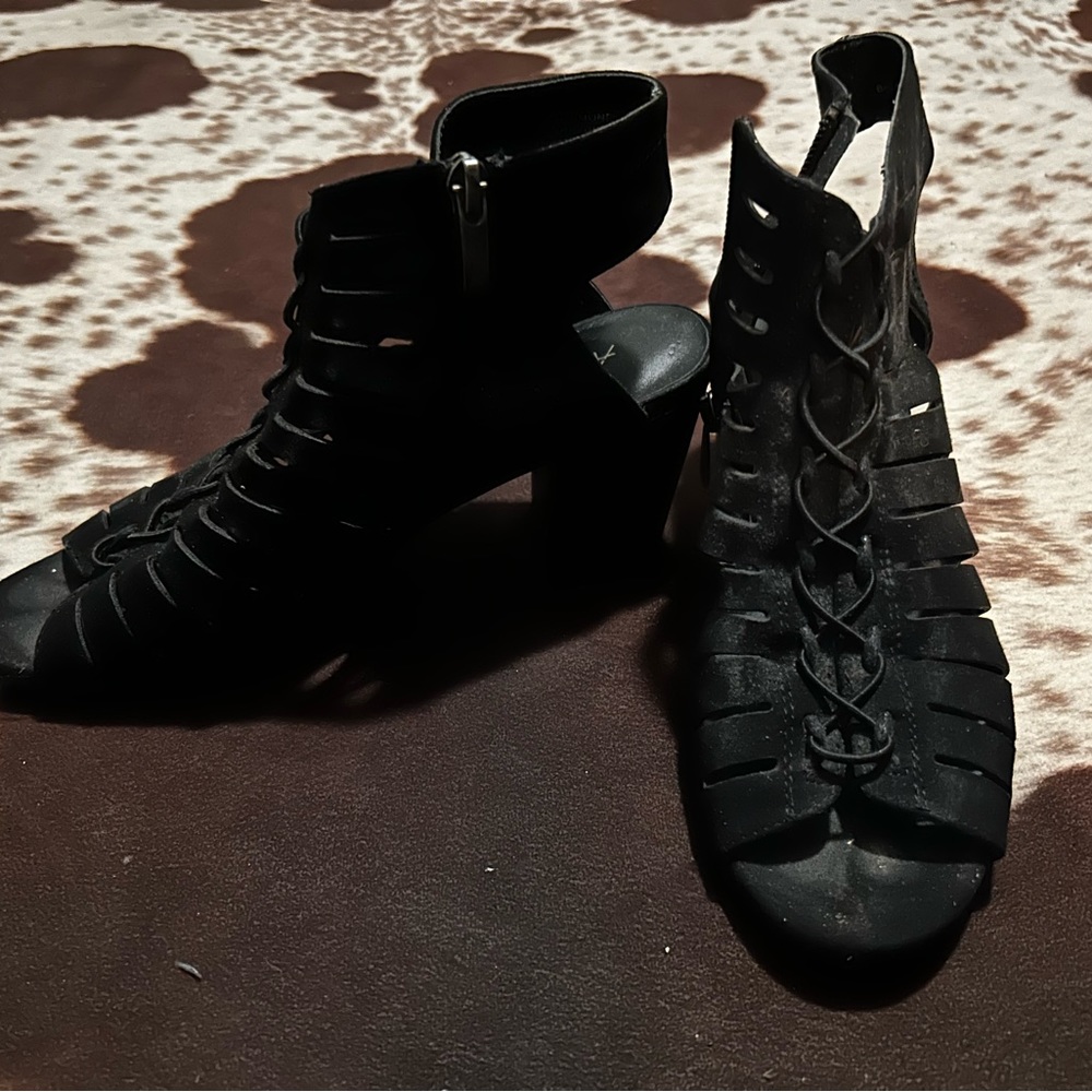 Women’s high heel booties size 8